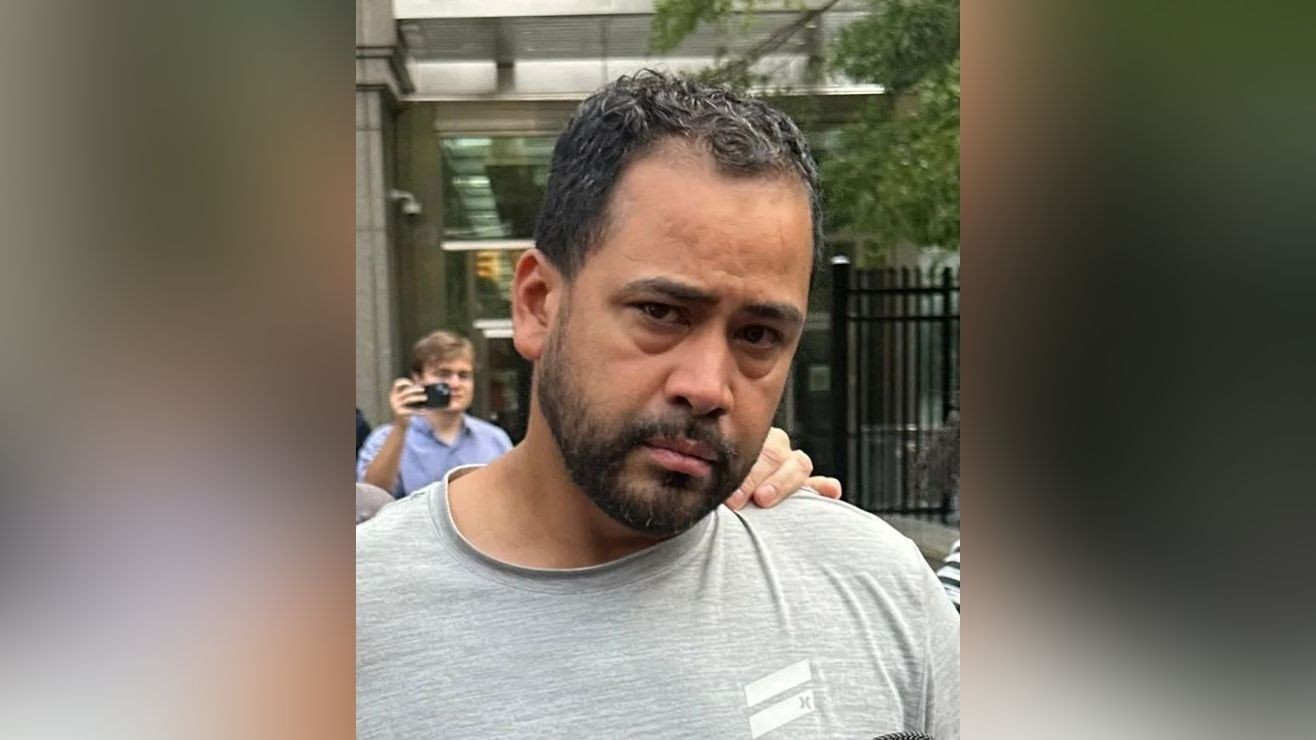 ICE Detains Unlicensed Captain on Seaman’s Manslaughter Charges Following Fatal NYC Capsizing