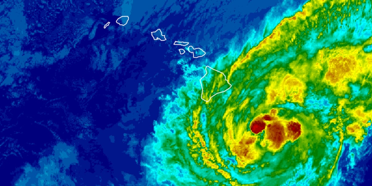 Tropical Storm Lala Approaching Hurricane Strength Near Hawaii Island