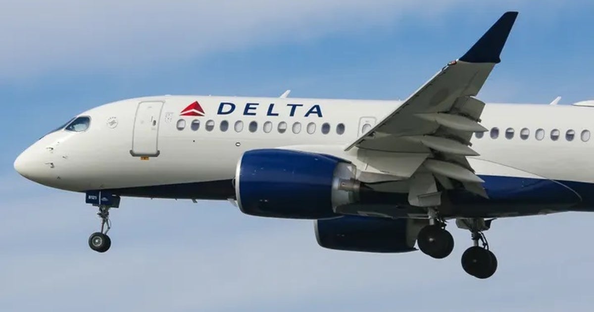 Delta Flight 2204 Evacuated in Atlanta After Cockpit Fumes