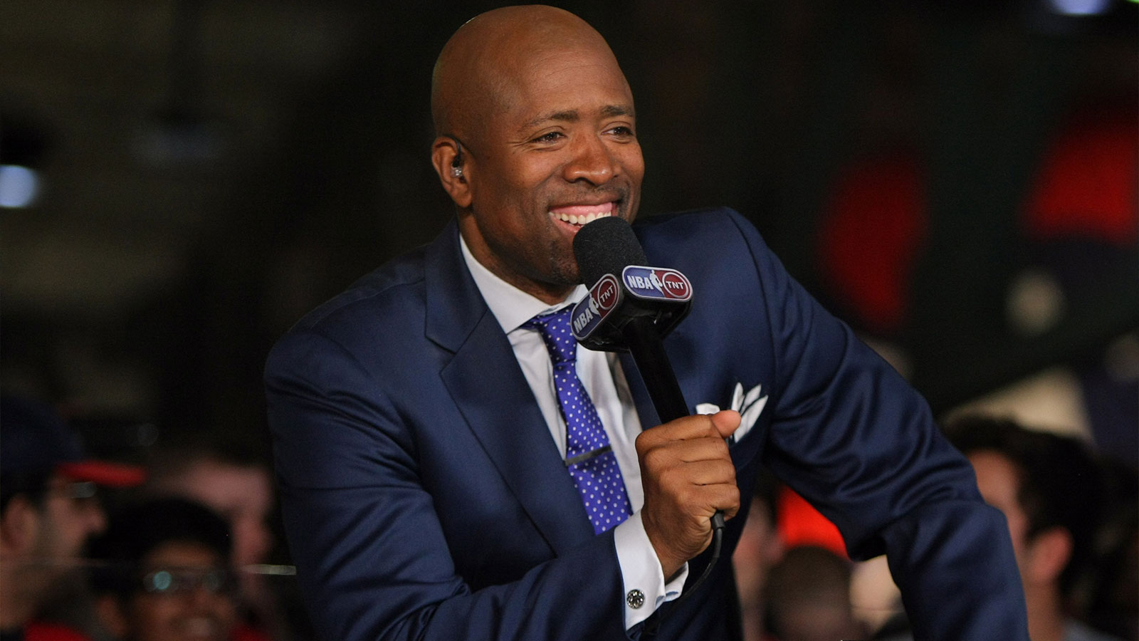 Kenny Smith Marries Tia Jurcic in Newport Beach