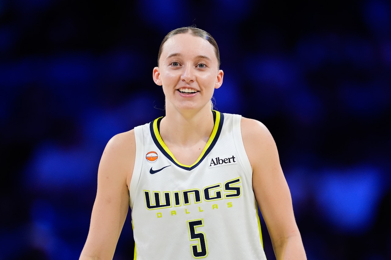 Dallas Wings Host Golden State Valkyries at American Airlines Center