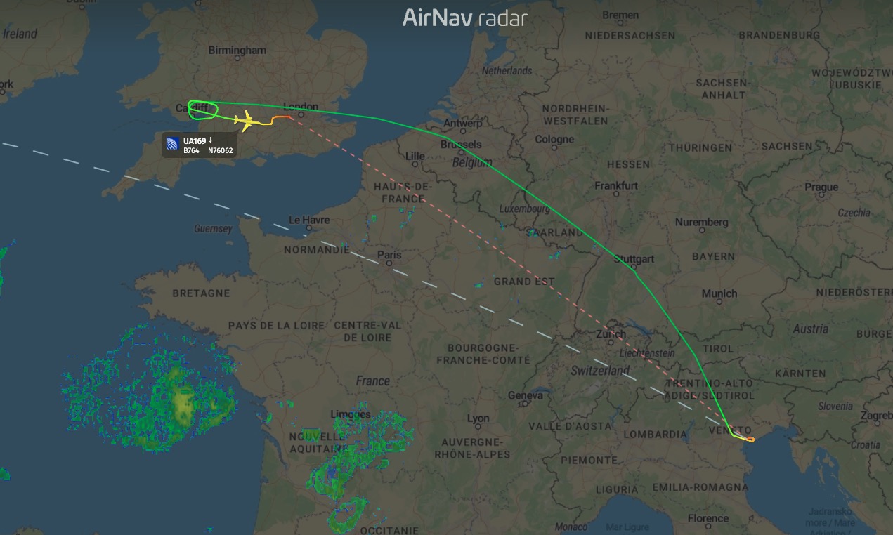 United Airlines Faces Heightened Scrutiny After Two Mid-Air Diversions