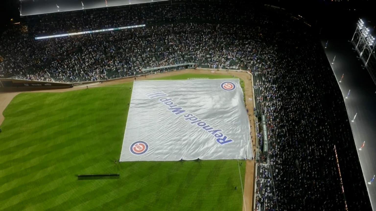 Crosstown Classic Delayed by Rain in Eighth Inning at Wrigley Field