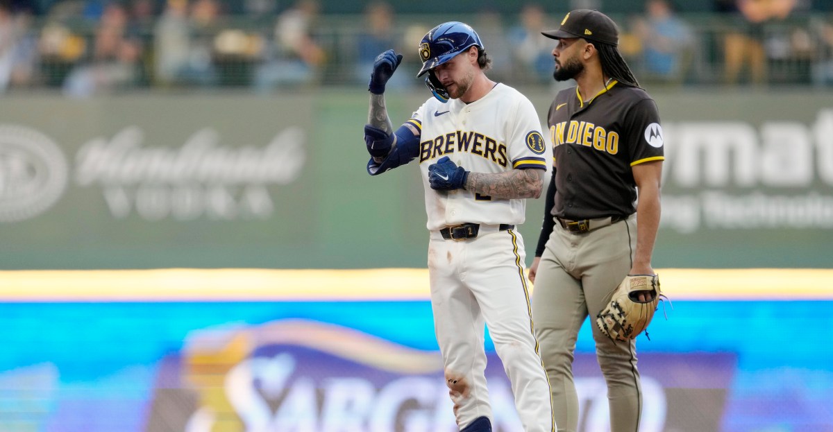 Organizational Paradigms: Analytical Stakes of the Brewers-Padres Series