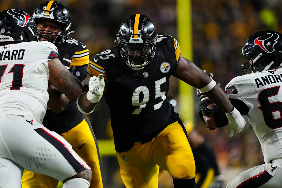 Pittsburgh Steelers Secure DT Keeanu Benton with Historic $72M Extension