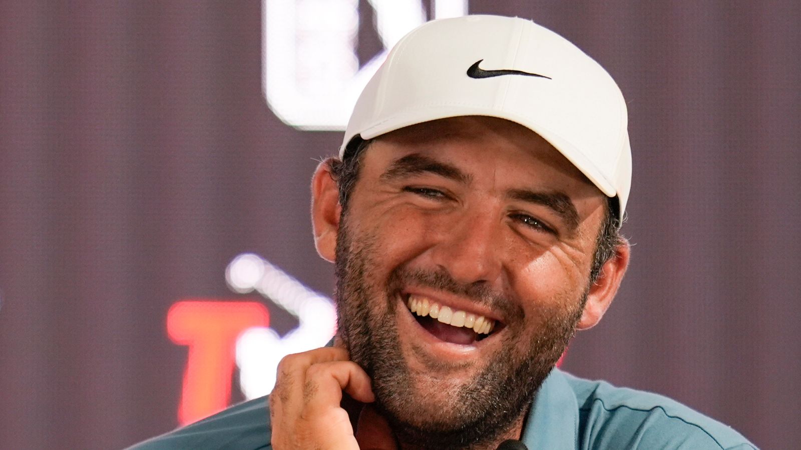 Scheffler Surpasses Woods in PGA Earnings, Clinches Second FedEx Cup