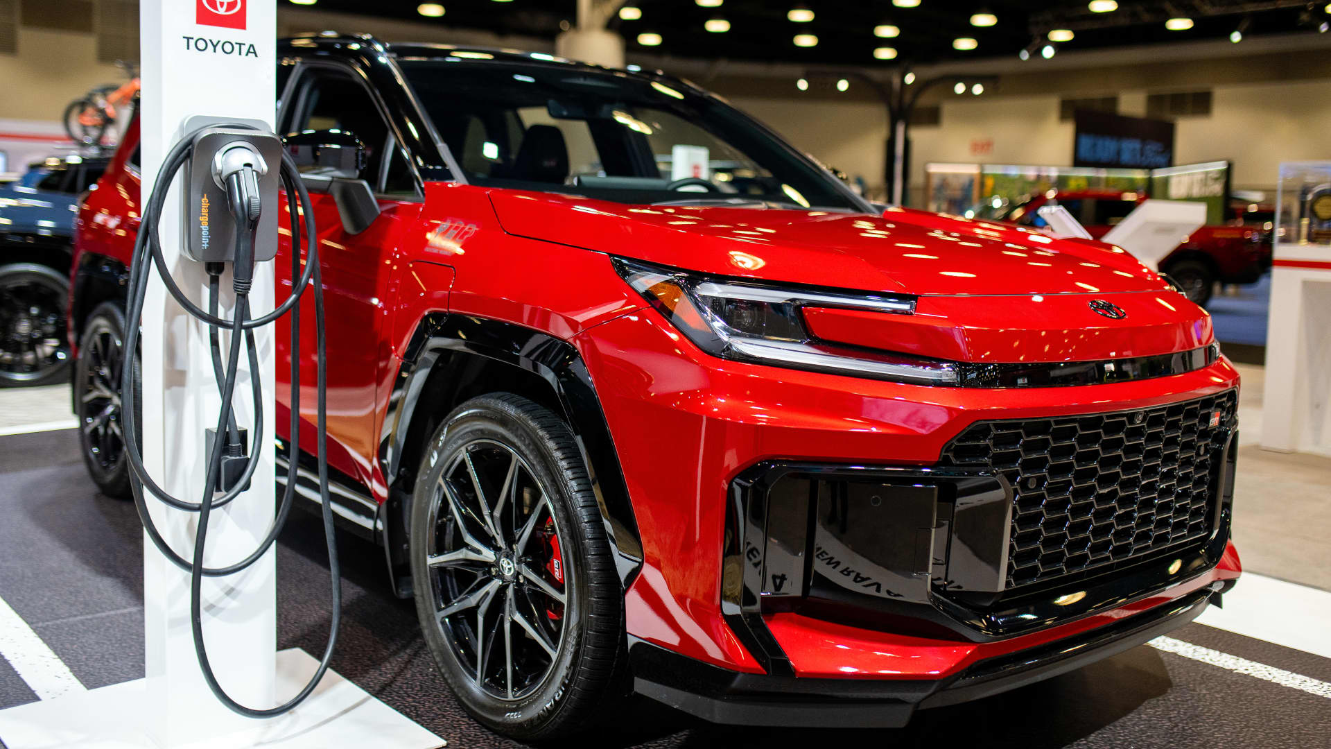 Toyota RAV4 Hybrid Shortage: Strategic Pivot, Geopolitical Volatility, and 2027 Production Bottleneck Threaten Market Dominance