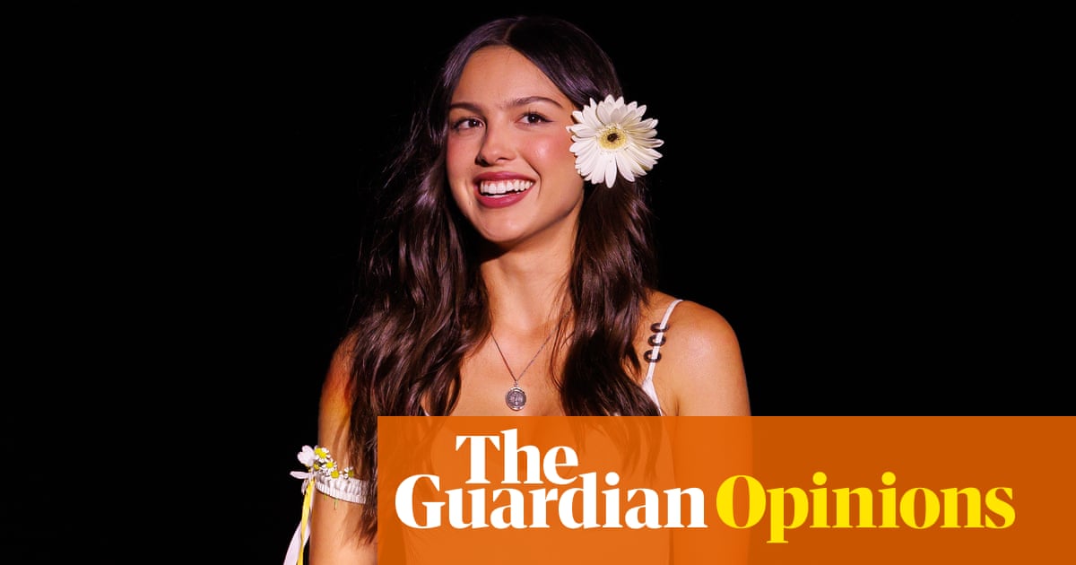 Daisy Chain Fields: The Interplay of Celebrity Capital and Municipal Infrastructure Failure