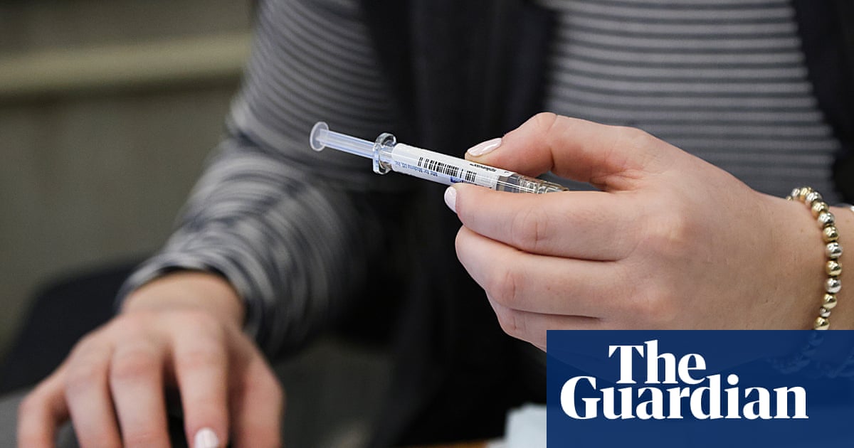 Medical Groups Unify Vaccine Guidance Amidst Federal Policy Vacuum and Legal Challenges