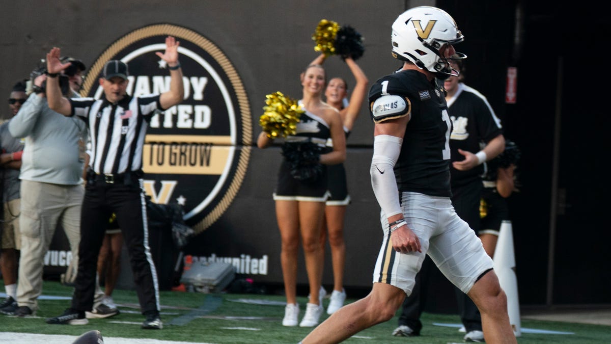 Vanderbilt Football Strategy: Blaze Berlowitz Confirmed as Starter vs. Delaware