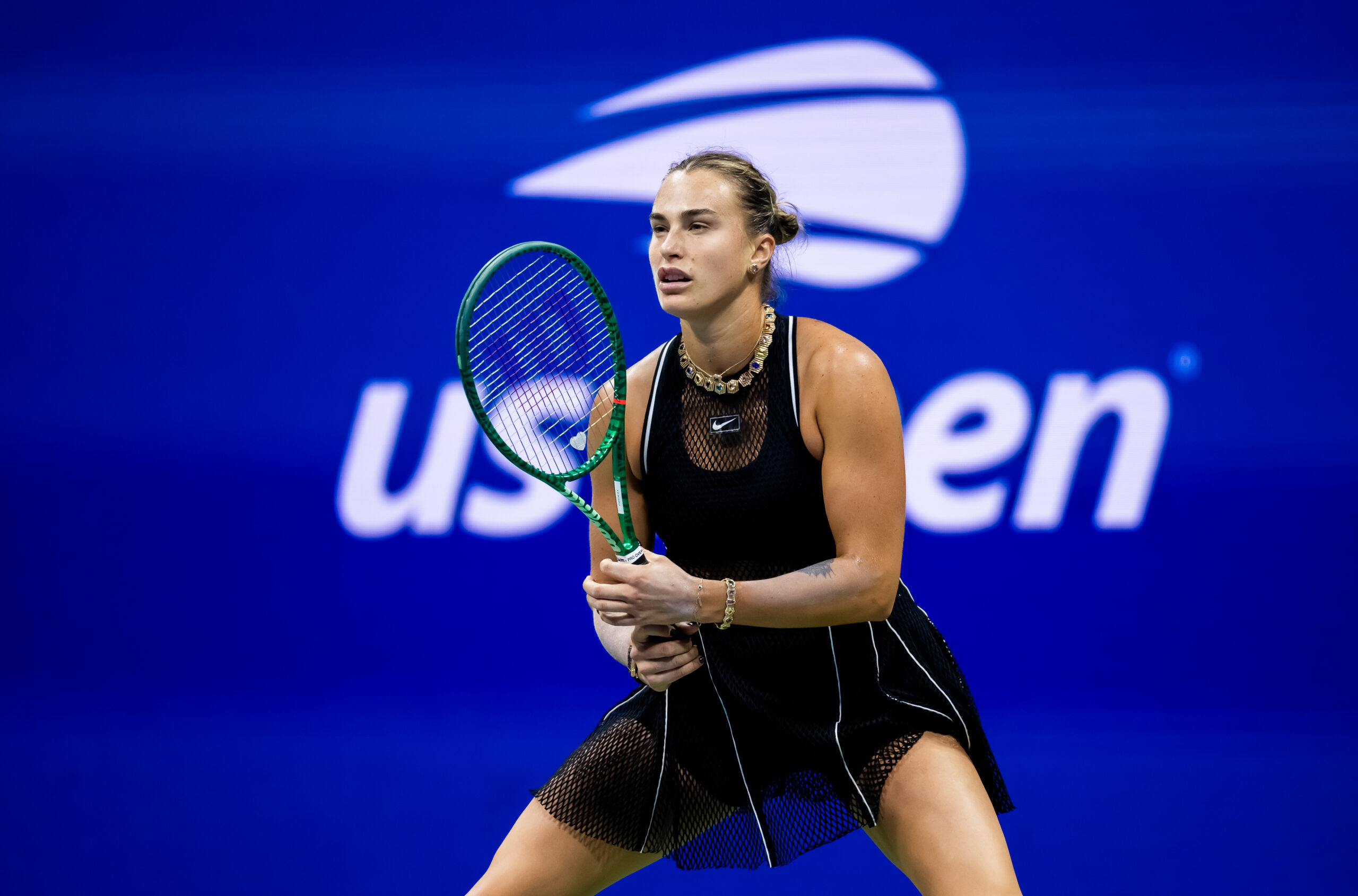 Sabalenka Extends US Open Dominance Amidst Off-Court Scrutiny