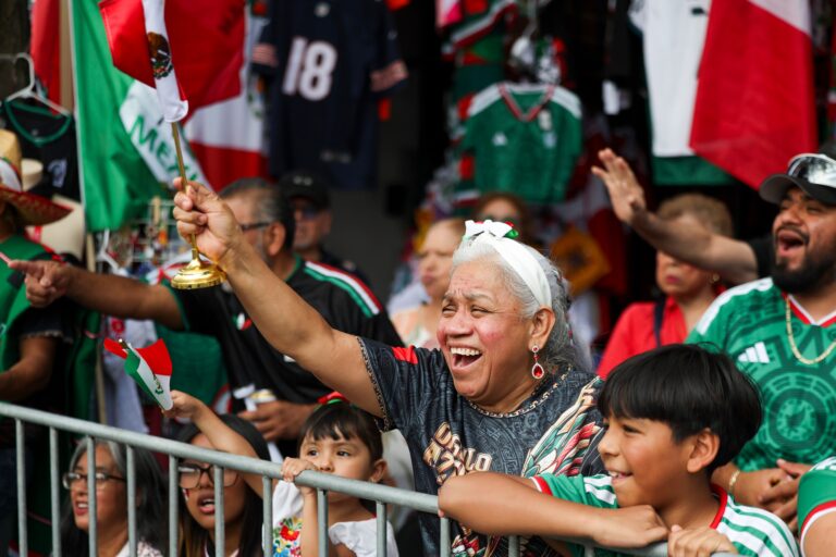 Chicago Mexican Independence Day Events Reflect Immigration Enforcement Tensions