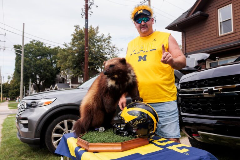 Michigan and Iowa Open Big Ten Play in Ann Arbor