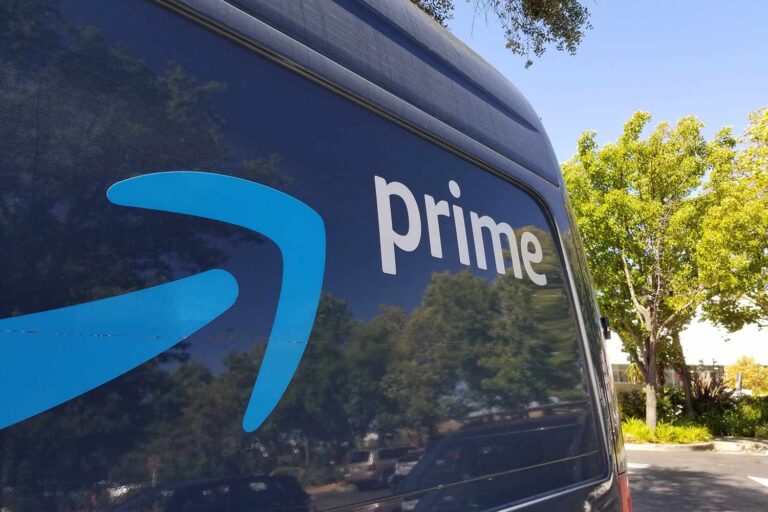 FTC Mandates Automated $200 Amazon Prime Payouts, Targeting ‘Dark Pattern’ Subscriptions