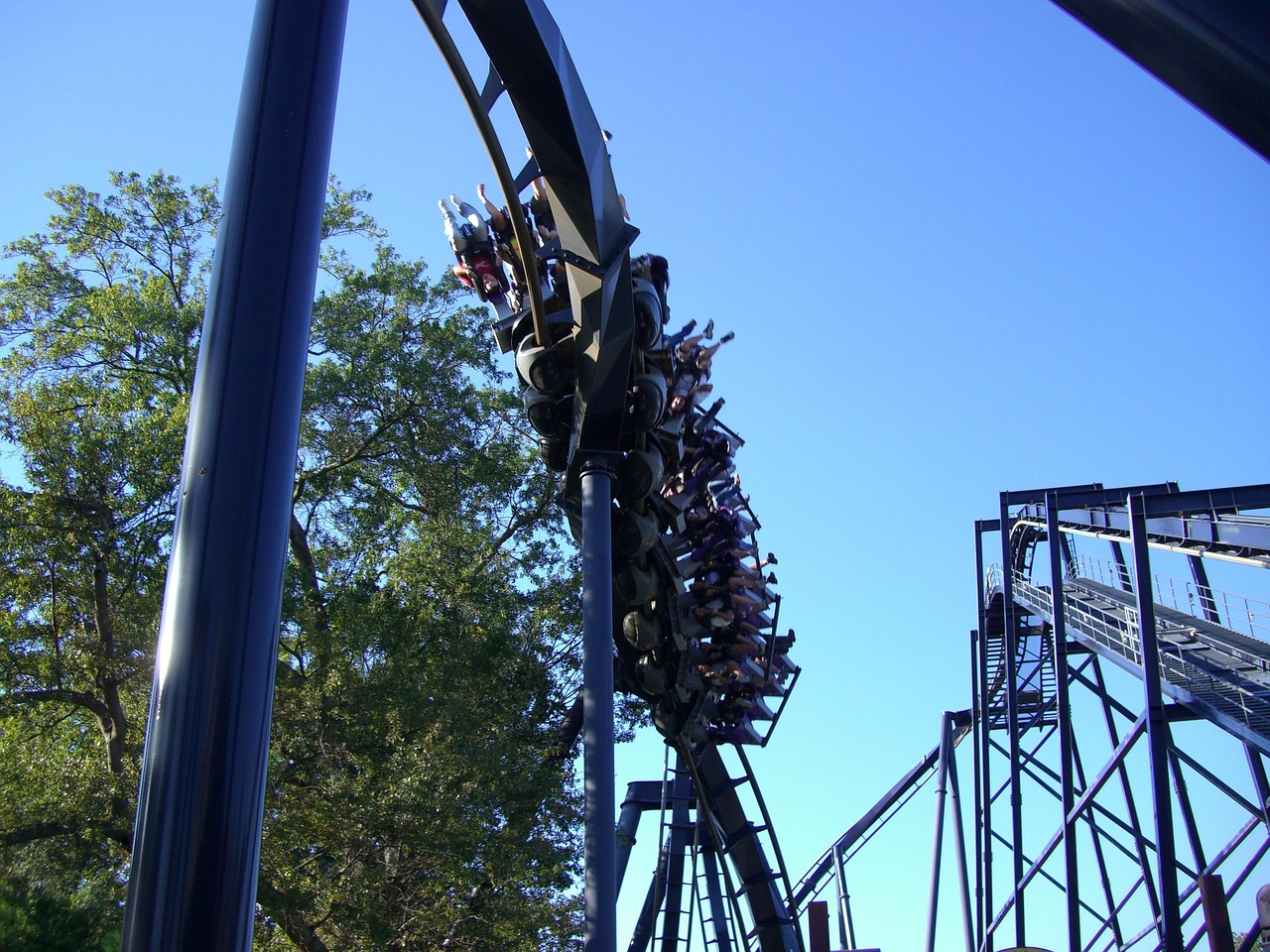 Six Flags Implements Flex Pay Installment Financing