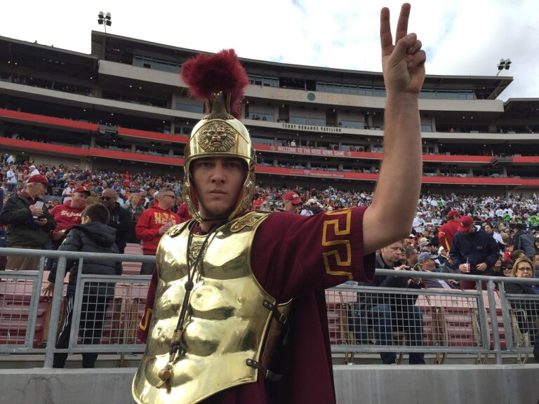 Key Injuries Shift USC vs. Oregon Dynamics: Impact on Playoff Race and Recruiting