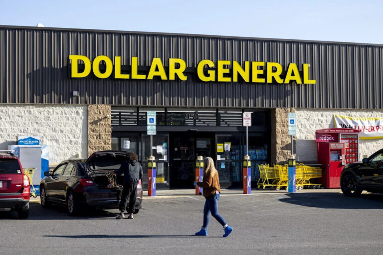 Dollar General CEO Notes Six-Figure Earners Turn to Deep Discounts