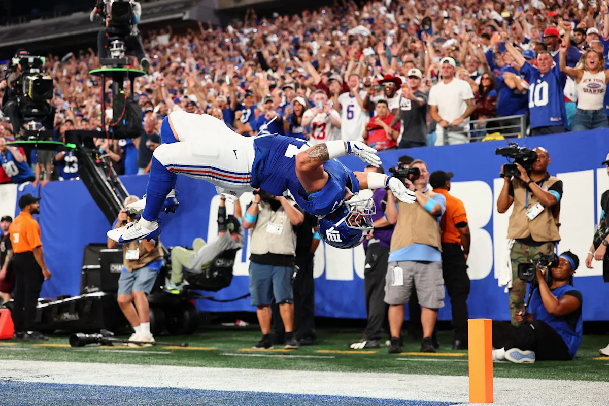 Why Eli Manning Compares Cam Skattebo to Jeremy Shockey: Evaluating the Giants' Backfield Identity