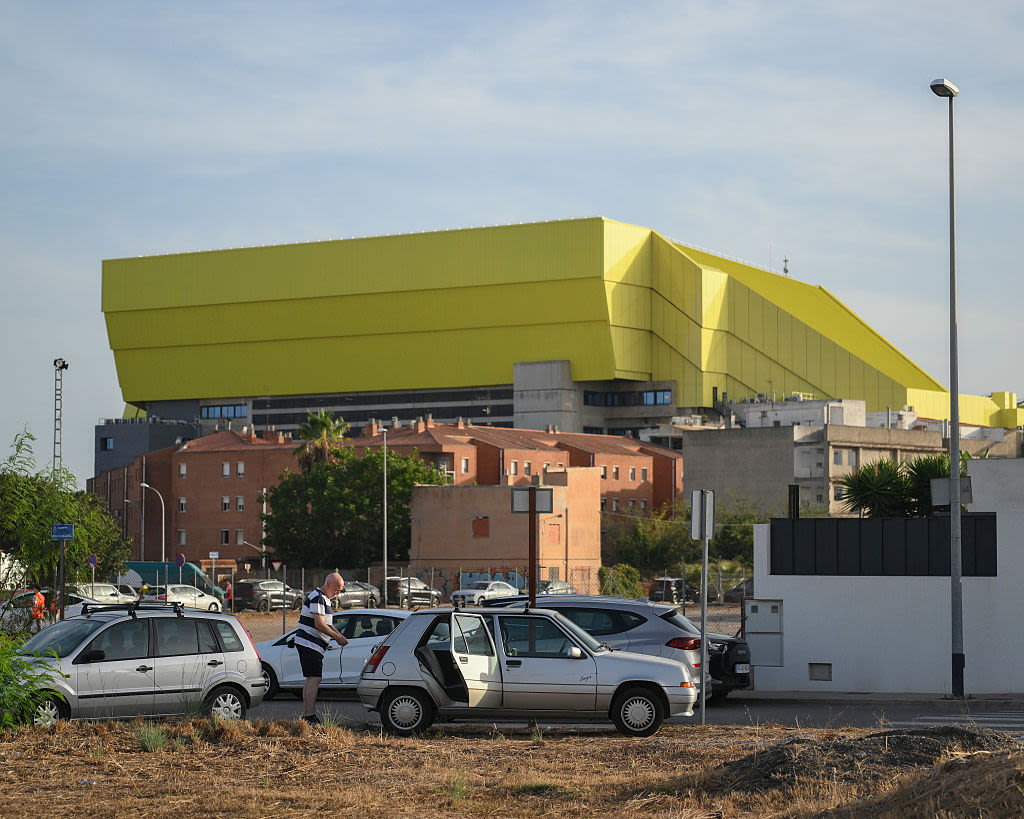 Villarreal and Real Betis Clash at Estadio de la Cerámica