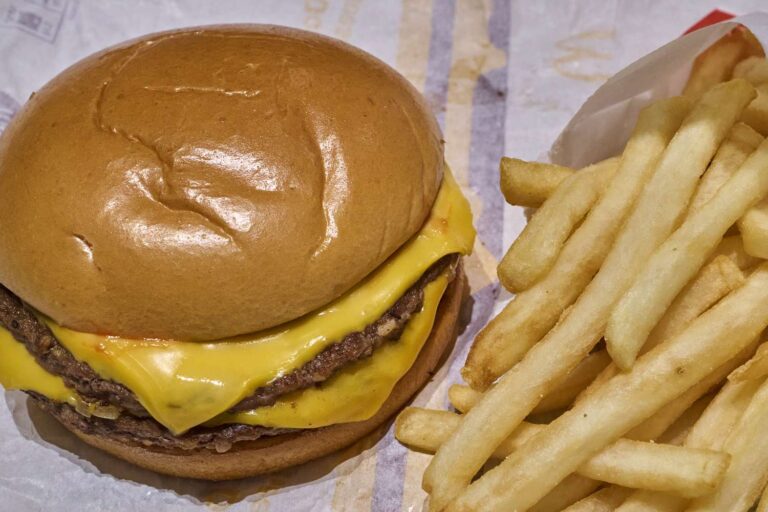 National Cheeseburger Day 2026: Fast Food Chains Deploy Digital Promos