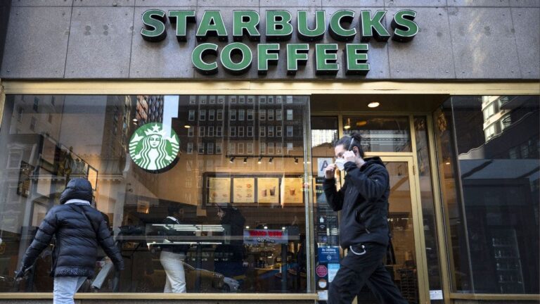 Starbucks to Close 250 North American Stores Amid Strategic Portfolio Optimization