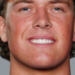 Giants QB Jaxson Dart Exits Week 2 Rams Game with Knee Injury, Winston Steps In