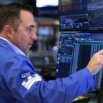 Nasdaq Futures Drop 2.1% as Hyperscale AI Capex Strains Corporate Cash Flows