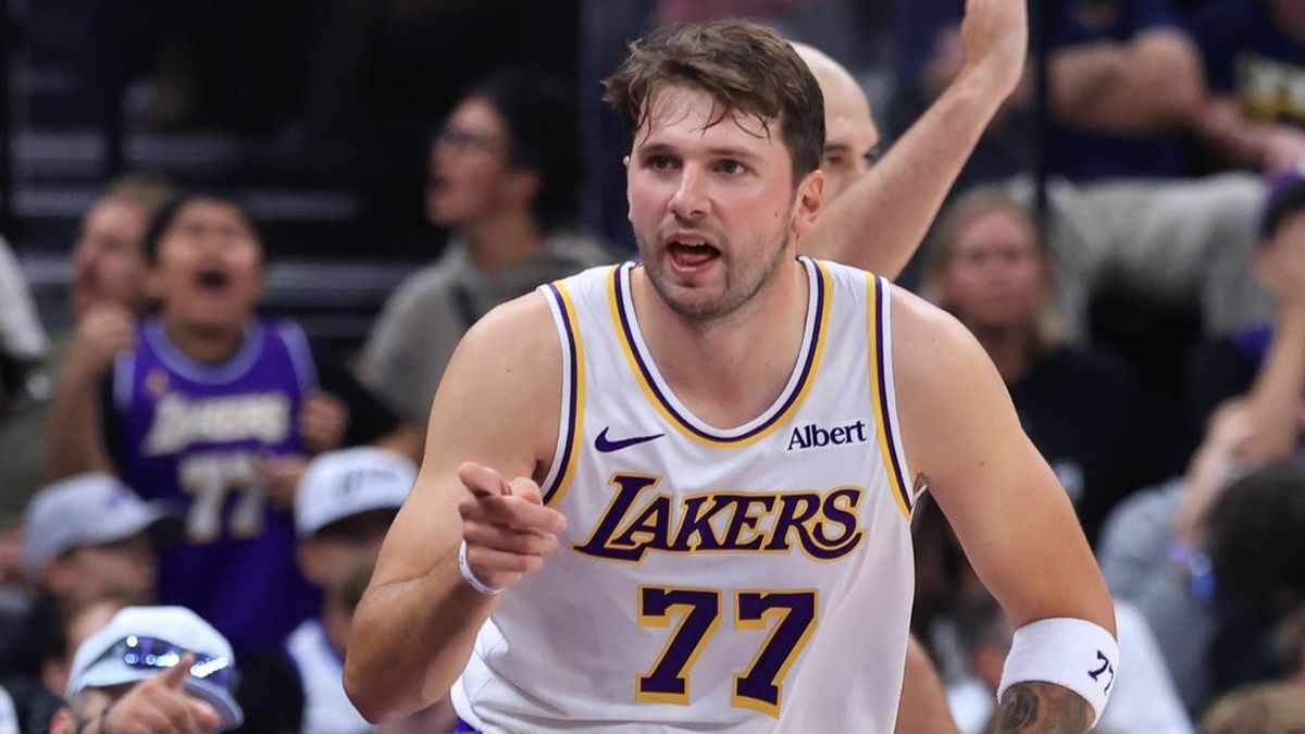 Lakers Host Blazers at Crypto.com Arena in Clash of Unbeaten Western Conference Teams