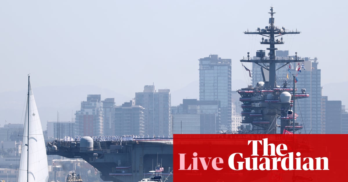 USS Lincoln Returns to San Diego After Record Deployment Exceeding 320 Days