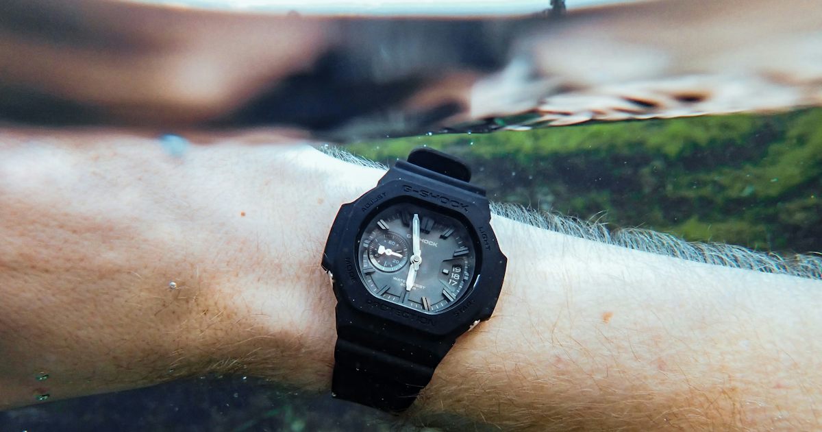 Casio G-Shock 2500: Industrial Architecture, Purist Analog Engineering, and Market Positioning