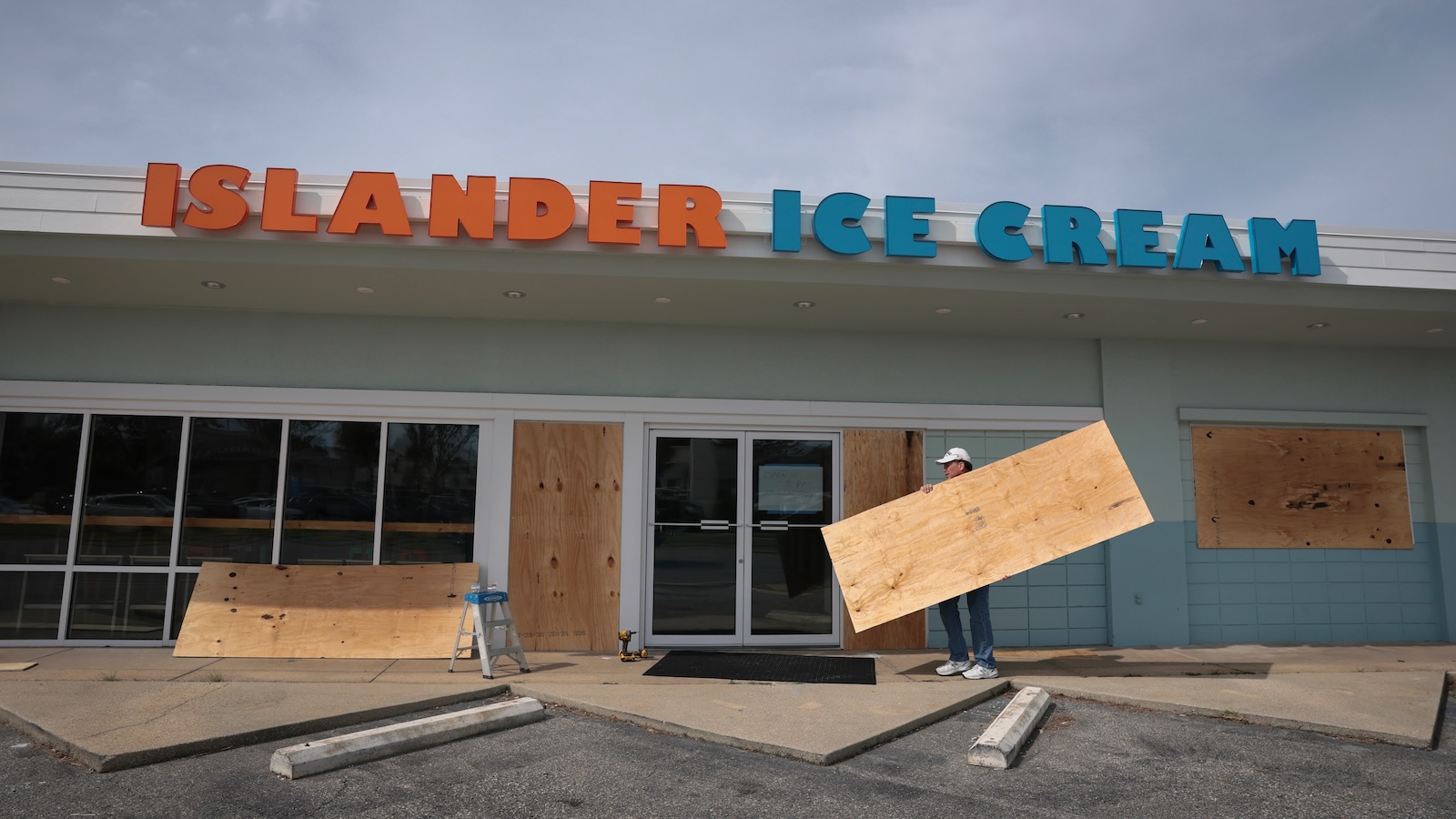Delayed Hurricane Season Start Signals Climate Pattern Shifts