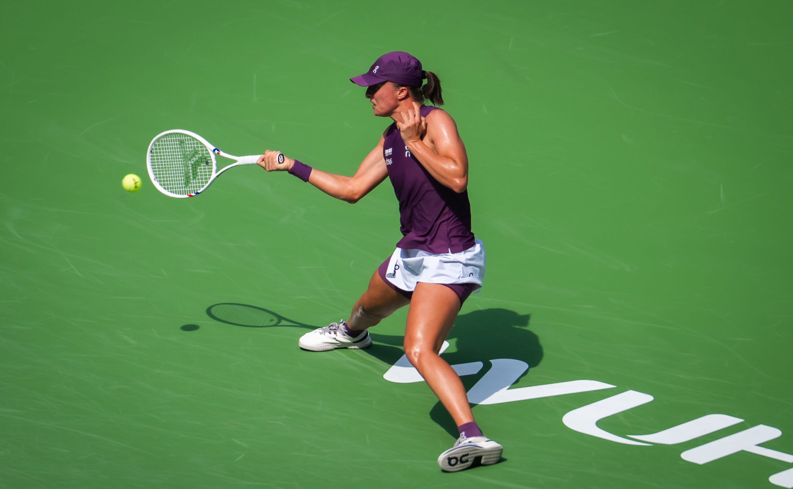 Wuhan Open: Swiatek Overcomes Early Deficit Against Frech to Secure 40th Win of Season