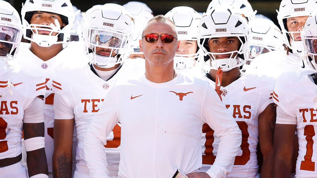 Steve Sarkisian Open to Benching Arch Manning Amid Texas Longhorns SEC Slump