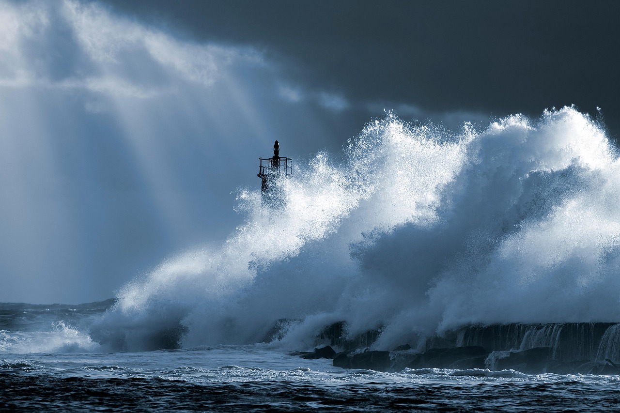Hurricane Isaias: Assessing Gulf Coast Logistical Vulnerabilities and Meteorological Drivers