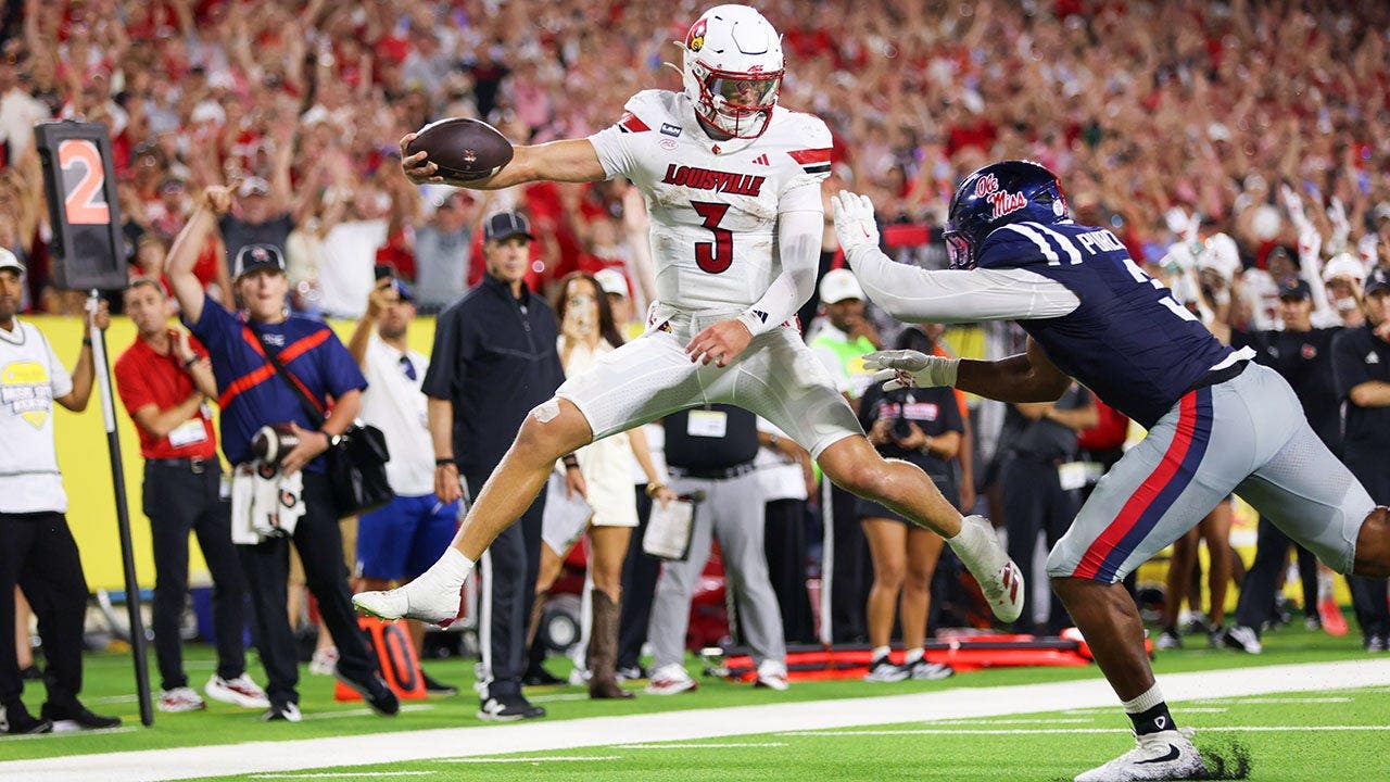 FSU Faces Louisville in Crucial ACC Mid-Week Showdown
