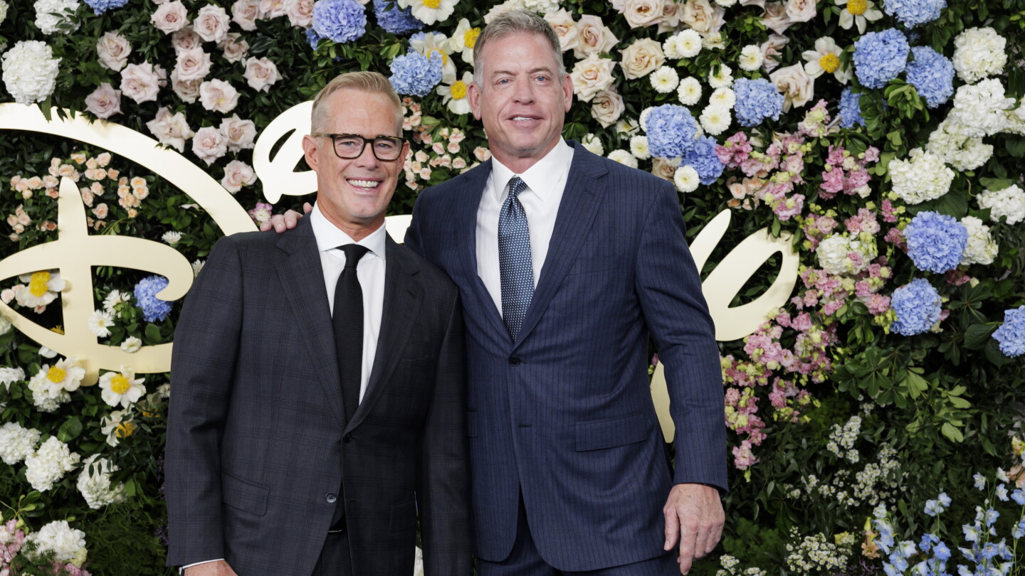 Joe Buck and Troy Aikman Booth Fractures Over Decoupled NFL Contracts
